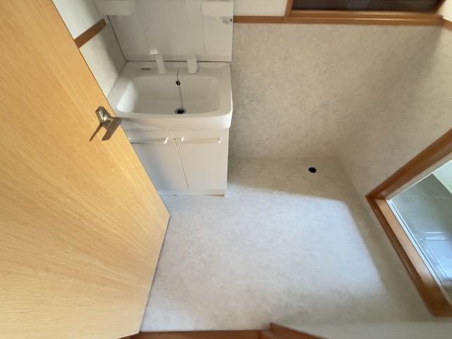 貸家(葛島3-8-17)の洗面所