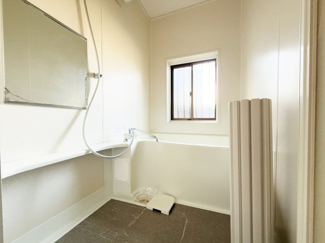 貸家(葛島3-8-17)の浴室