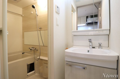 【洗面所】 | プレサンス東別院セレニス | 広い洗面スペース