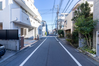 【前面道路含む現地写真】