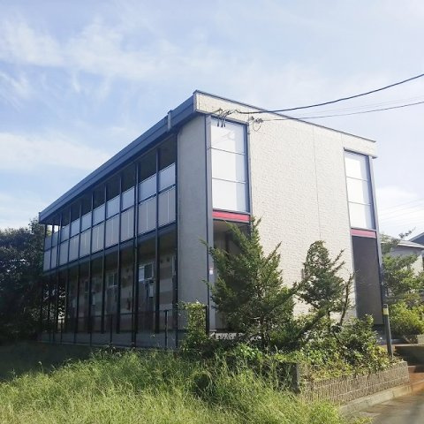 レオパレスひまわりの外観