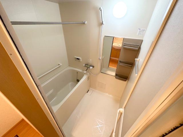 ＡＮＤ　ＯＮＥ　西棟の浴室|バス