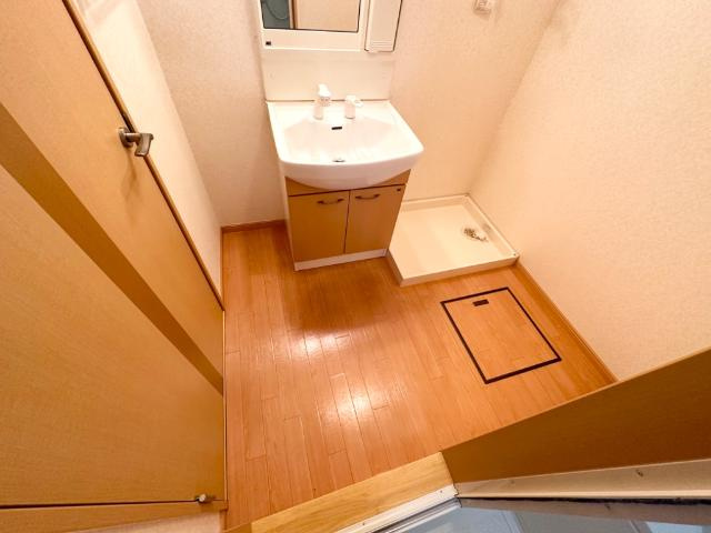 ＡＮＤ　ＯＮＥ　西棟の洗面所|洗面