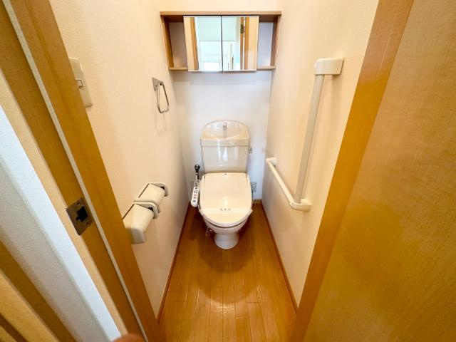 ＡＮＤ　ＯＮＥ　西棟のトイレ|トイレ