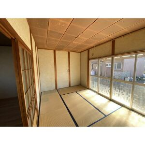 中小口一丁目借家のバルコニー