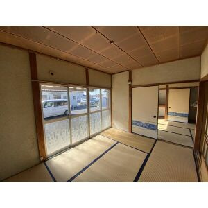 中小口一丁目借家の内装