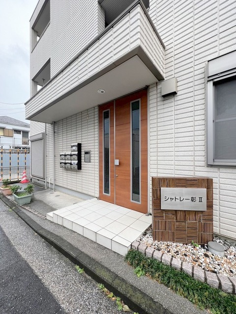 シャトレー彰Ⅱのエントランス