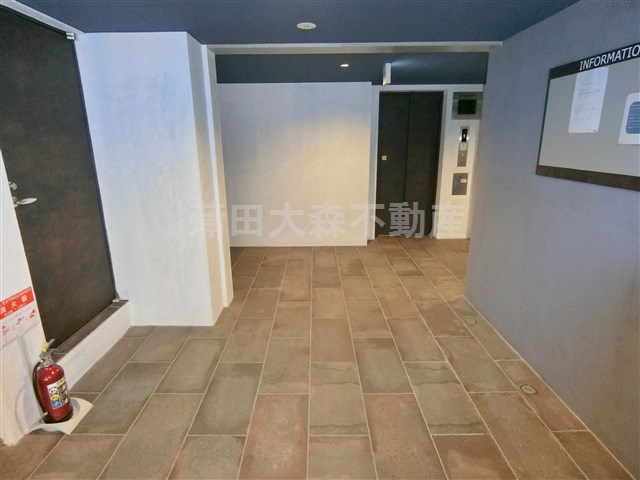 ラティエラ西蒲田のエントランス