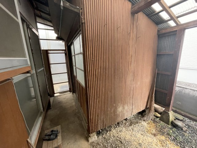 【設備】 | 上山市旭町　中古平屋建て | 外収納小屋あります
