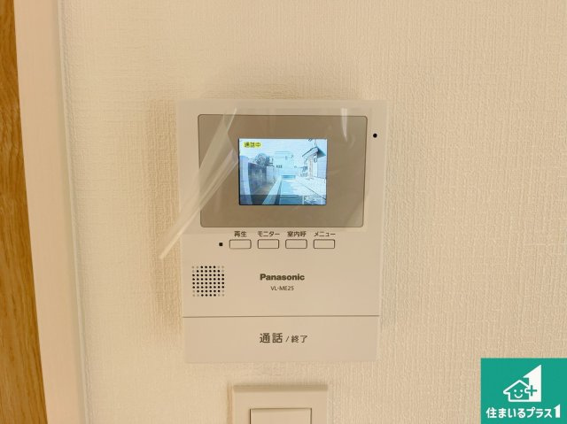 明石市大久保町山手台　第12期　新築一戸建ての防犯設備|カラーモニターインターホン！声だけでなく来訪者の姿や顔がモニターで確認できるので、小さなお子様がいらっしゃるご家庭でも安心できます！