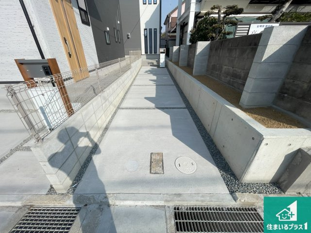 明石市大久保町山手台　第12期　新築一戸建ての駐車場|２台分の駐車スペース有り！急な来客でも安心です！
