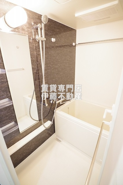 グランメゾン黒川の浴室