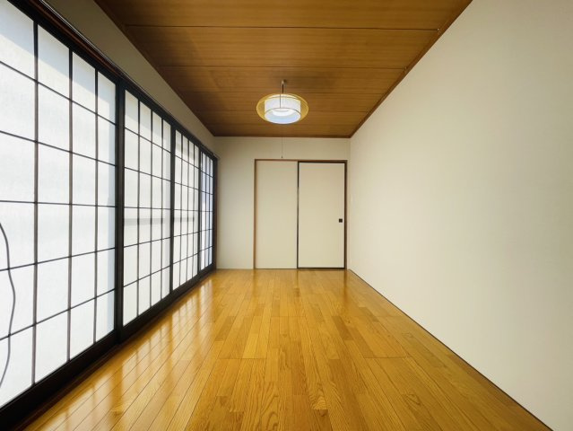 【洋室】 | 前橋市北代田町　中古住宅 | 1F