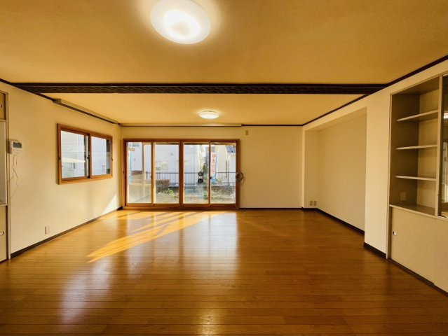 【居間・リビング】 | 前橋市北代田町　中古住宅