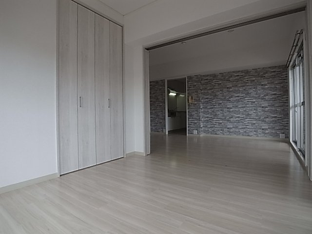 神戸市須磨区行幸町１丁目の賃貸マンションの内装