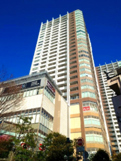 【外観】 | スーパー他生活施設までアクセスしやすい便利なエリア◎