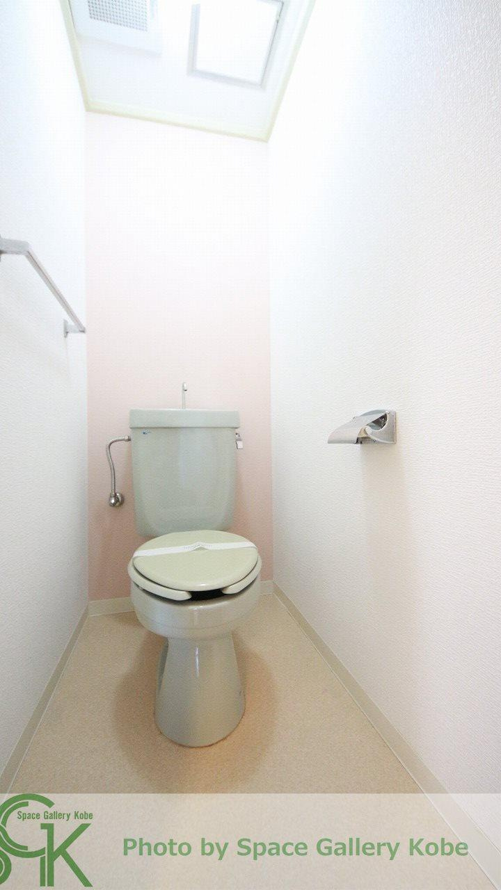 レジデンスエイトのトイレ|※同物件の別のお部屋の写真です※