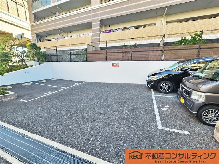 アークレジデンス六甲道の駐車場