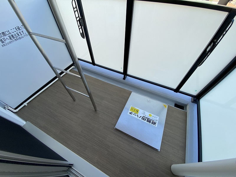 神戸市兵庫区湊町１丁目の賃貸マンションのバルコニー