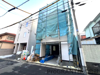 【外観】 | シンプルで機能的な、緑のある家