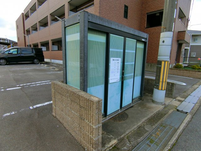 メルベーユフジワラIIの周辺