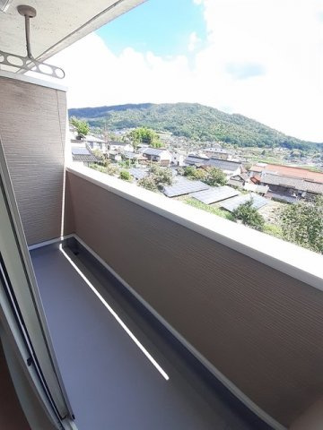プリムローズ向原　Ａのバルコニー