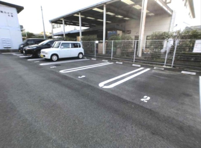【駐車場】 | ケイズスペチアーレ