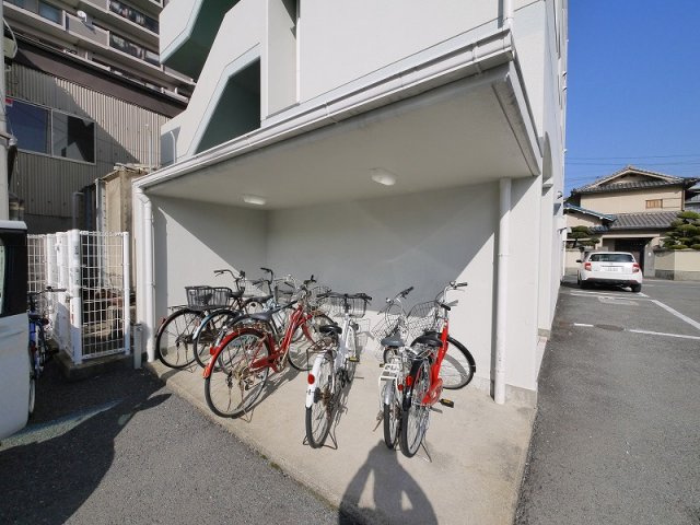 メゾン・ラ・ポムのその他共用部分|駐輪場です