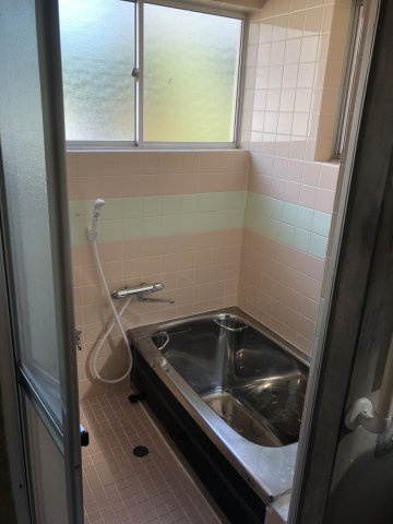 K様一戸建ての浴室