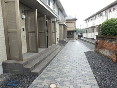 【エントランス】 | コアロード弐番館 | 落ち着いたエントランスです