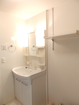 【洗面所】 | コアロード弐番館 | 脱衣スペースもあります