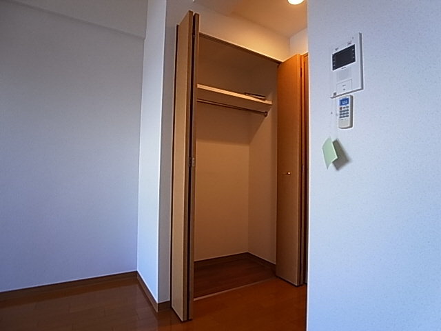 神戸市須磨区大池町５丁目の賃貸マンションの収納|クローゼット