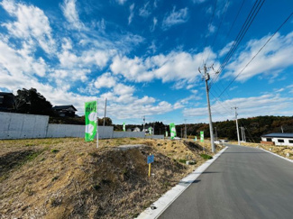 【外観】 | 【外観】
お好きなハウスメーカーさんで建築可能です！
開発分譲地内で安全なご生活をお送りいただけます。