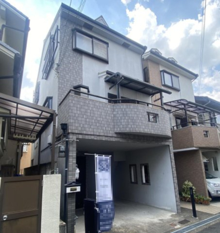 私市２丁目　中古一戸建ての外観|新しい生活にいかがでしょうか？外観はお住まいの顔になります。こだわりたいポイントですね。外壁塗装や屋根塗装のご相談も承っております。
■現地内覧・資金計画相談・住宅ローン相談もお問合せ受付中■