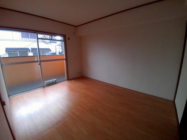 明神マンション２号の洋室