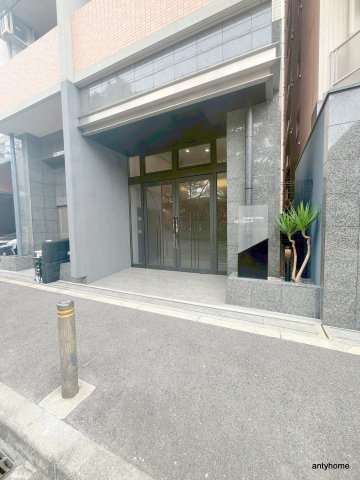 フロンティアタワー九条Ⅱ　仲介手数料無料のエントランス