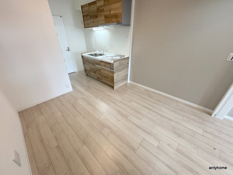 フロンティアタワー九条Ⅱ　仲介手数料無料の居間・リビング