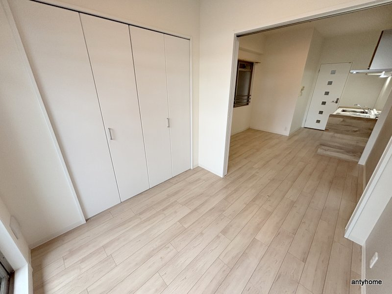 フロンティアタワー九条Ⅱ　仲介手数料無料の寝室