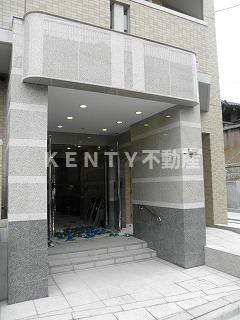 【エントランス】 | ＲＩＳＥＳＴＡＧＥ ＭＡＧＯＭＥ