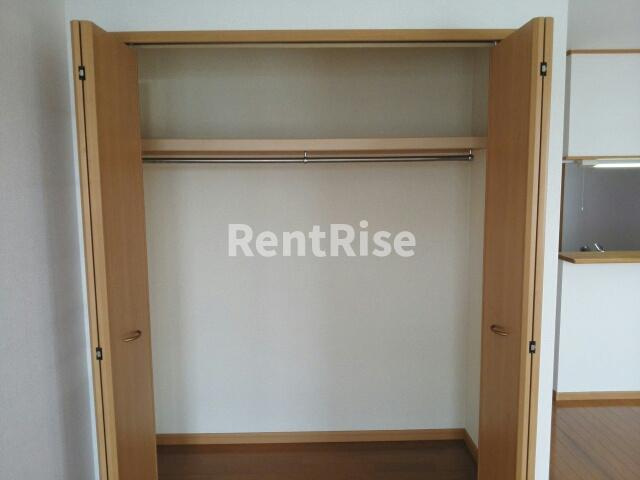 メゾンクラウンの収納|収納