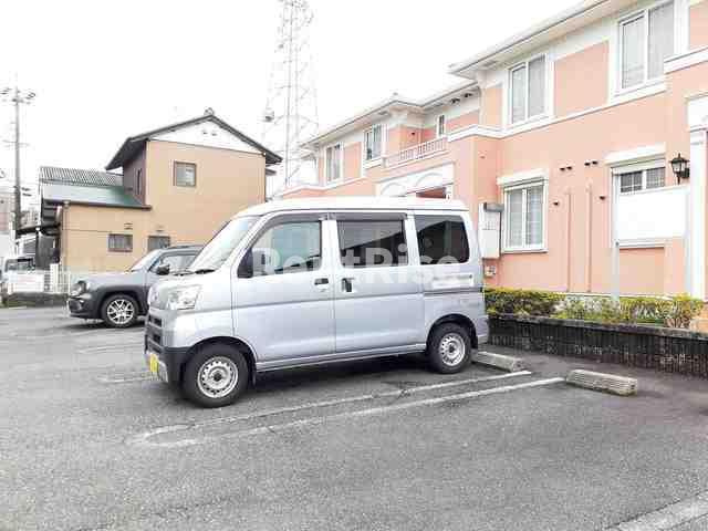 メゾンクラウンの駐車場|駐車場