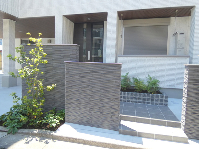 crescent・eのエントランス|オートロック