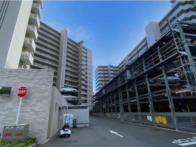 ザ・レジデンス大阪住道の駐車場|■物件内覧・資金計画相談・住宅ローン相談、リフォーム相談、お問合せ受付中■
※当日・翌日のご内覧、ご相談はお電話でのお問合せがスムーズです！