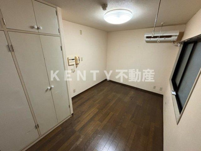 【寝室】 | ベルトピア池上 | 広くて明るい寝室
