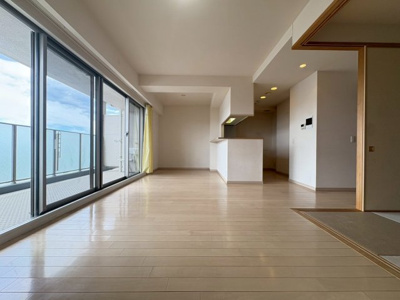 【居間・リビング】 | プラウド江坂