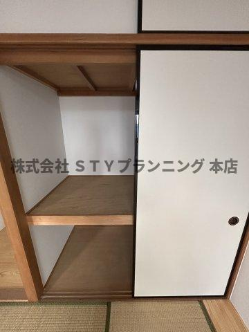 仲介手数料０円！フォンテ名昭の収納