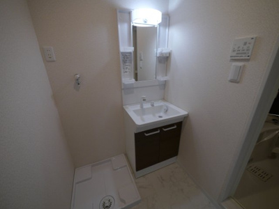 【洗面所】 | A・RATA | 別号室の写真になります。現況優先。