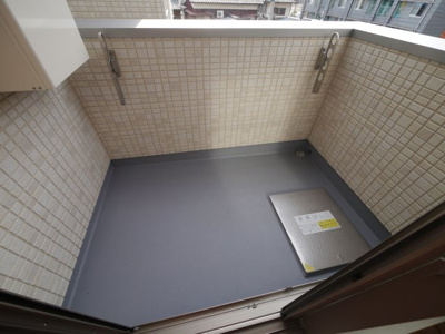 【バルコニー】 | A・RATA | 別号室の写真になります。現況優先。