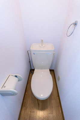 【トイレ】 | エスポワール博多Ⅱ | 別号室の写真になります。現況優先。