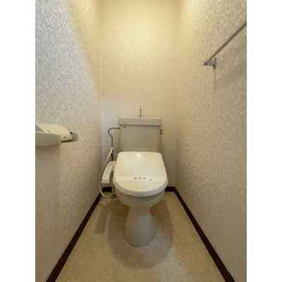 【トイレ】 | ウェルス貝塚 | 別号室の写真になります。現況優先。